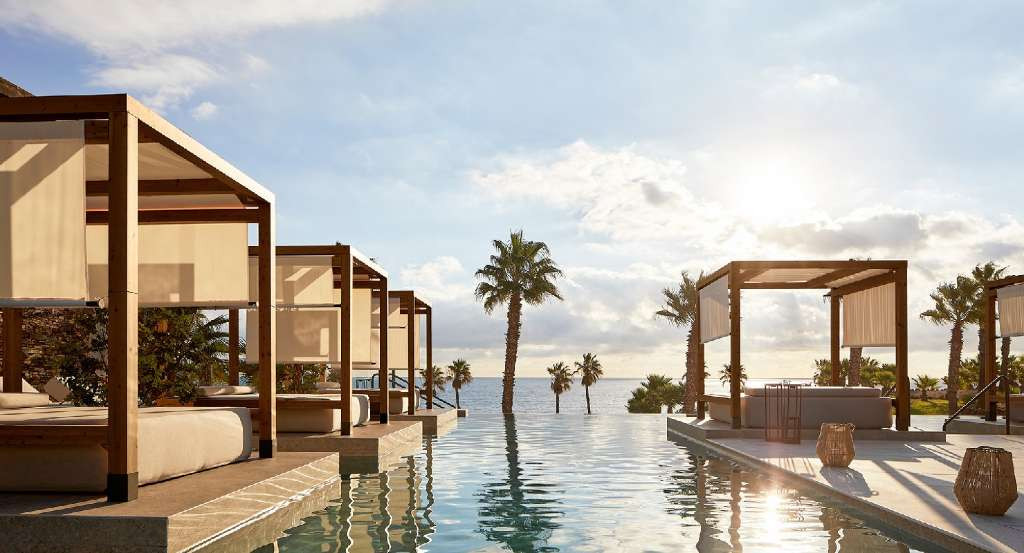 Macenas Beach & Golf Resort