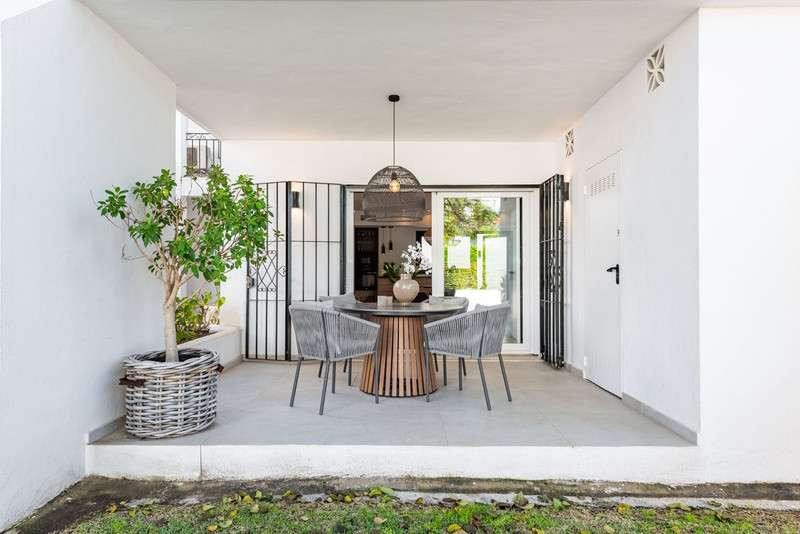 Ground Floor Apartment - Nueva Andalucía