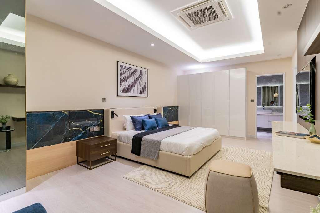 Sky pool with panoramic views in J Tower 3